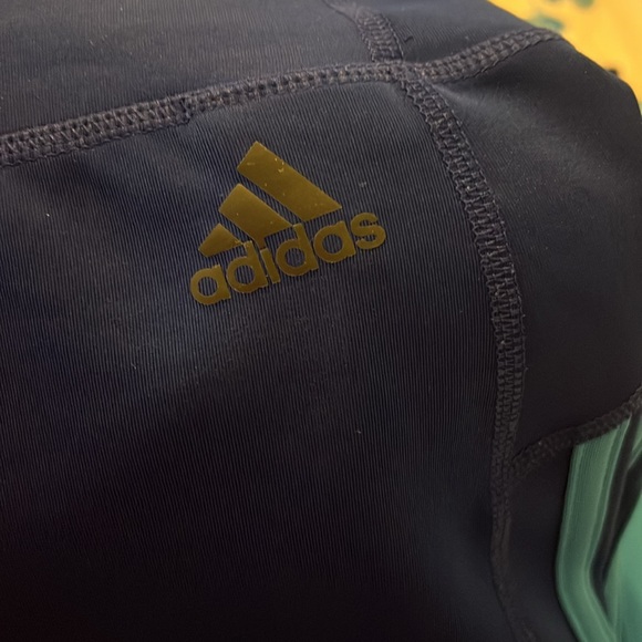 Adidas Excellent condition - Picture 2 of 3